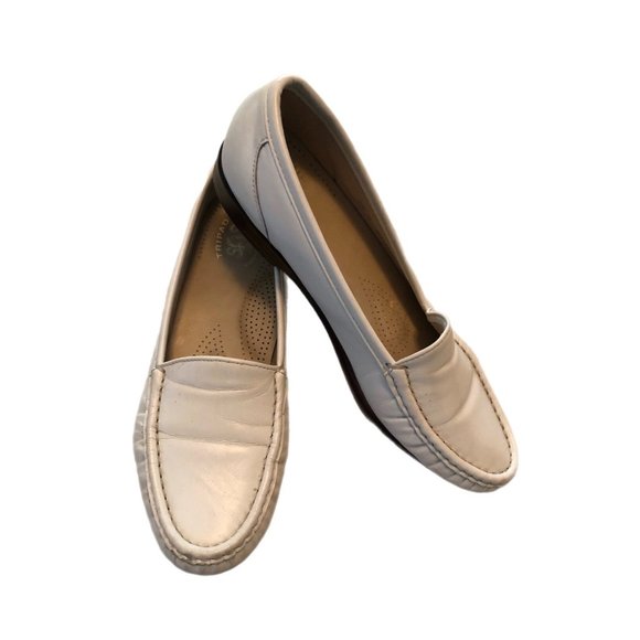 SAS Tripad Comfort white Leather Slip On Loafers Moc Toe Womens Shoes Size 7.5 - Picture 1 of 7